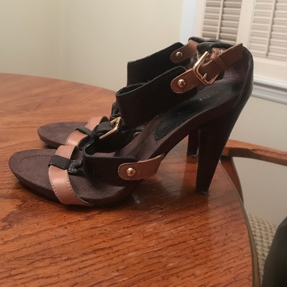 Nine West strappy shoes - Picture 4 of 4