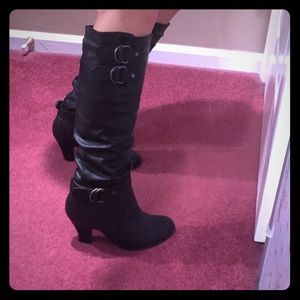 Ruched Black Leather heeled Boots w/ buckles