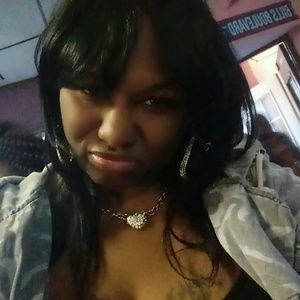 Meet your Posher, Kisha