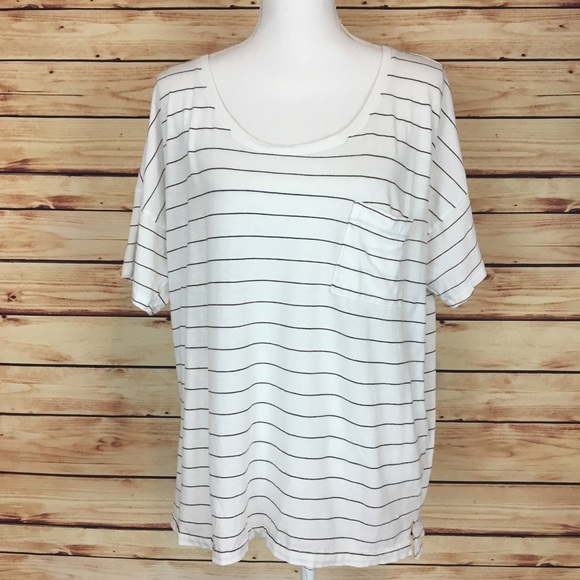 Old Navy Tops - Old Navy White Black Striped Boyfriend Pocket Tee