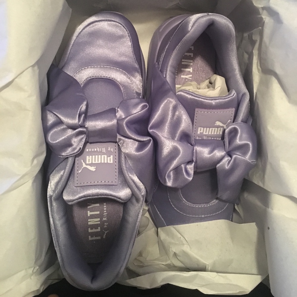 MAKE AN OFFER! Brand New Puma x Fenty Bow Sneakers - Picture 3 of 6