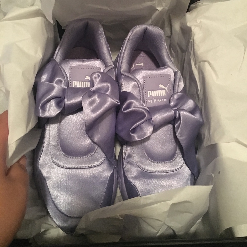MAKE AN OFFER! Brand New Puma x Fenty Bow Sneakers - Picture 4 of 6