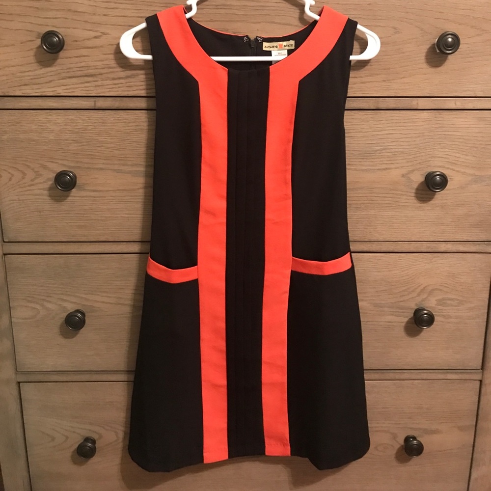 Altar'd State dress with pockets!