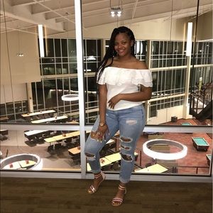 Meet your Posher, Tiara