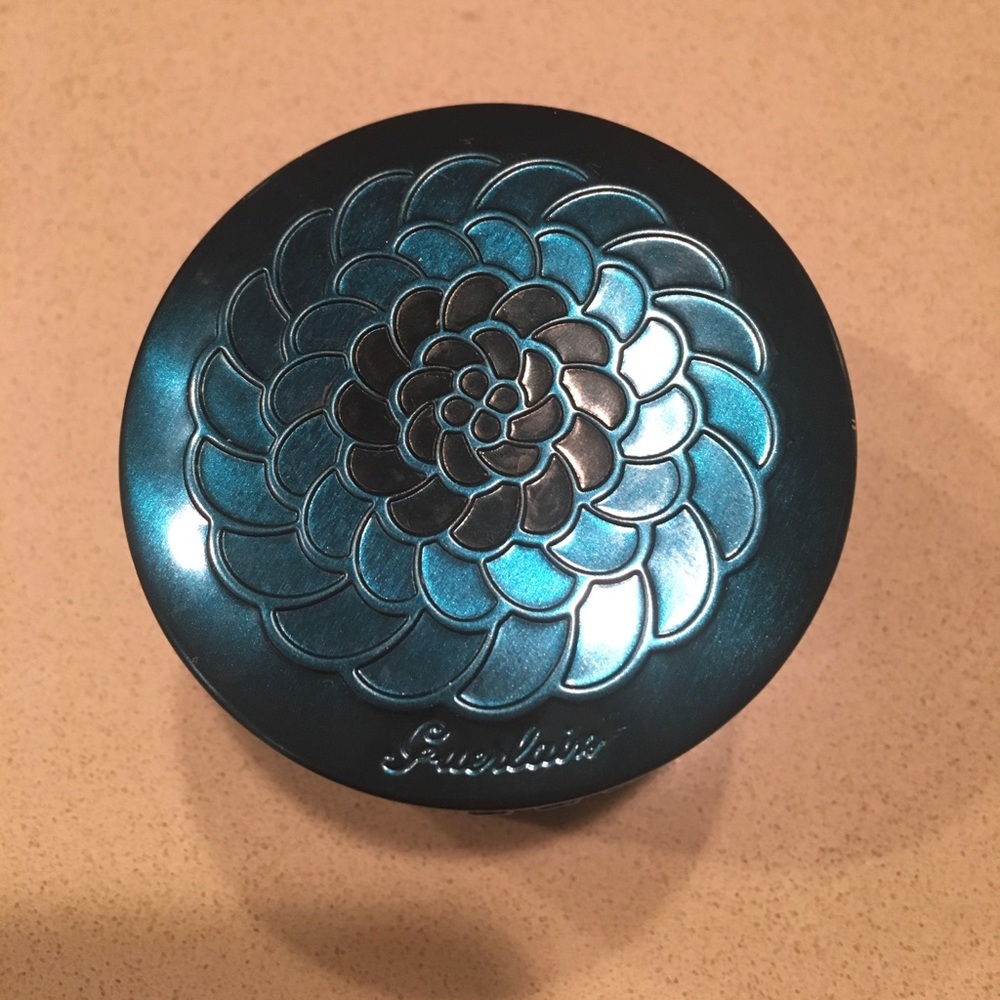 Guerlain meteorite pearls perles de nuit 85% left