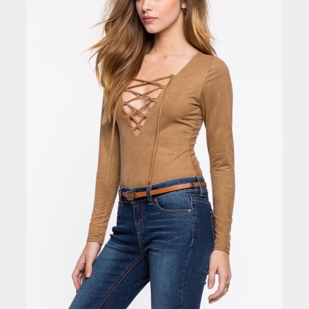 NEW! Lace bodysuit