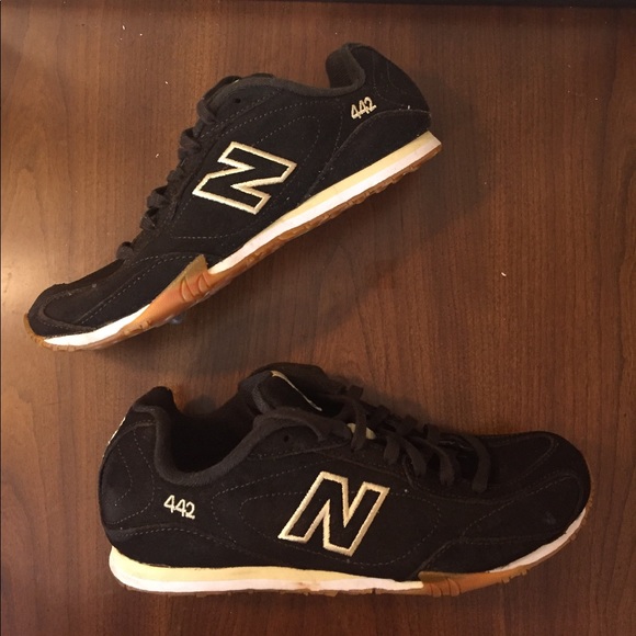 new balance 442 black suede