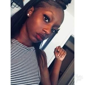 Meet your Posher, Chanel