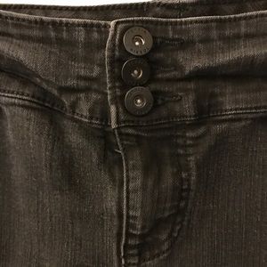 Torrid 18 short stretch black jeans