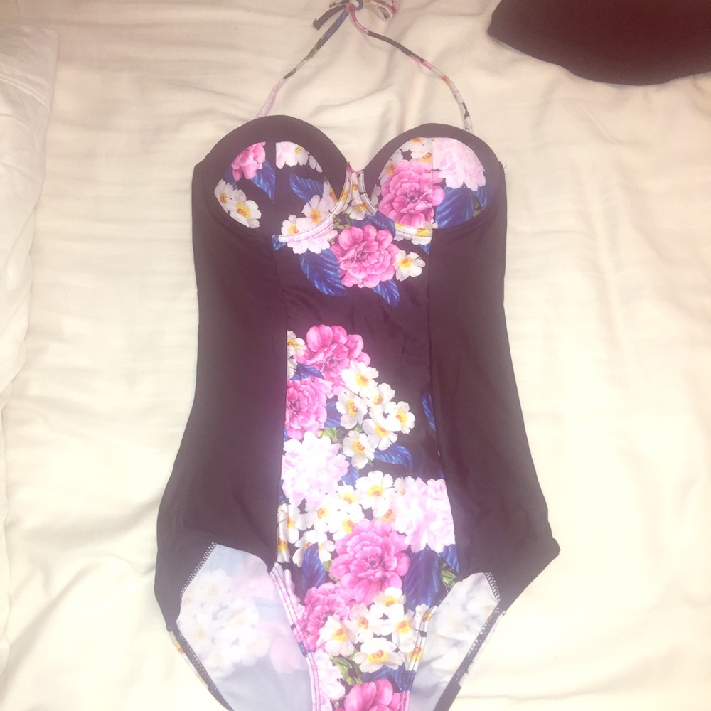 Bathing suit