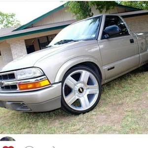 Meet your Posher, Clemente