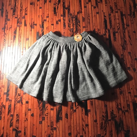 Aiaty Wool Blend Mini Skirt Size 8 years (girl) - Picture 2 of 6