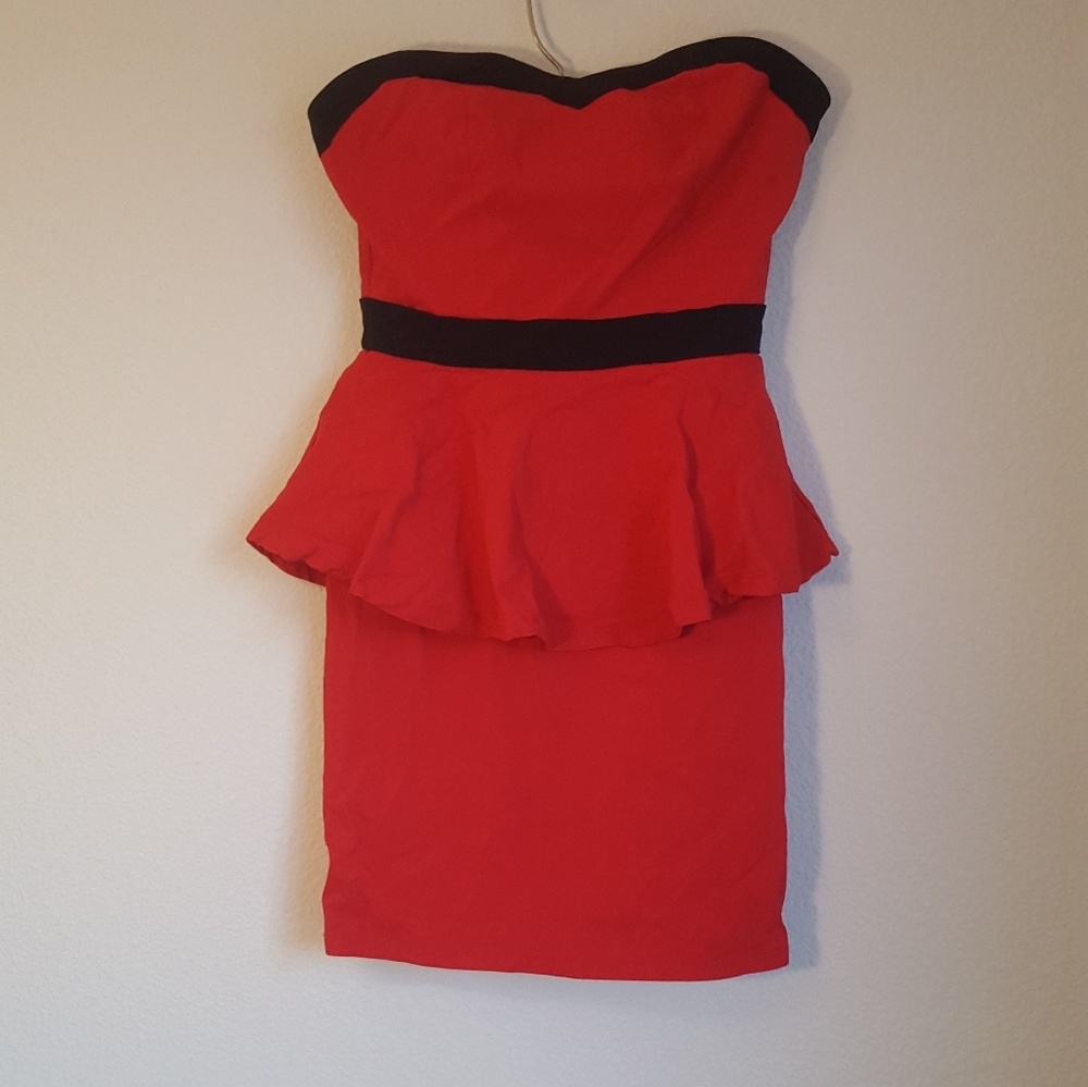 Mini Strapless Sweetheart Dress - Red w/ Black
