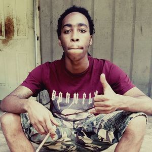 Meet your Posher, Dee