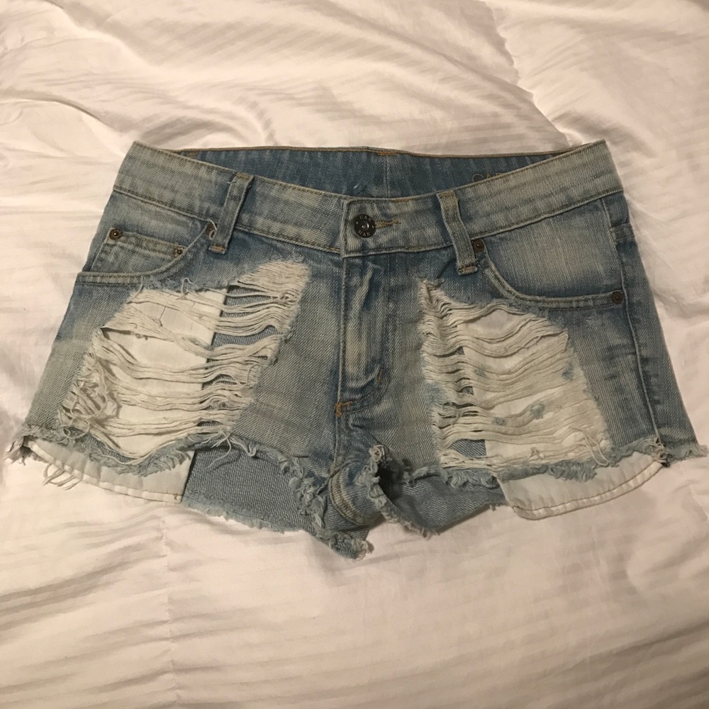 LF shorts