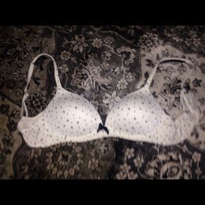 vs bra