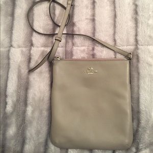 Coach Leather Crossbody Purse👛