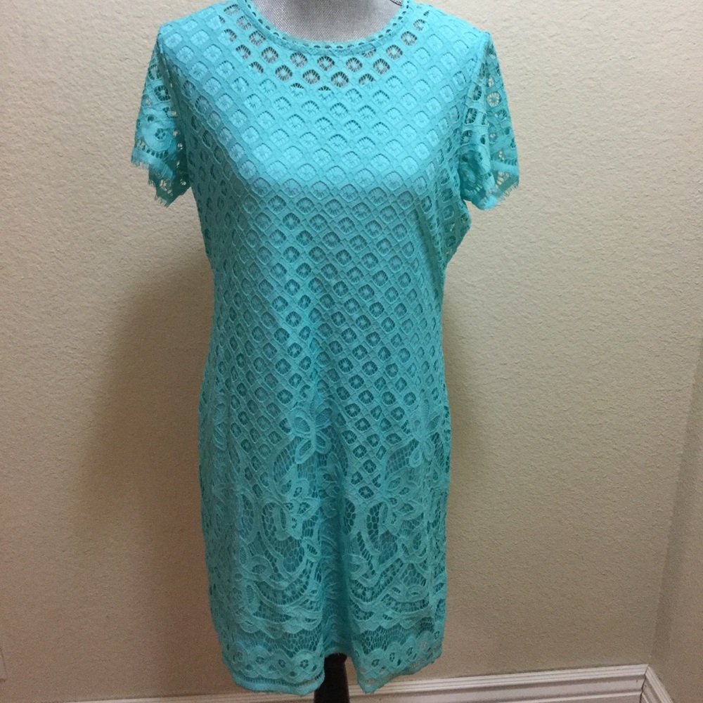 Turquoise Lace Short Sleeve Dress