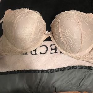 Victoria secret bombshell bra