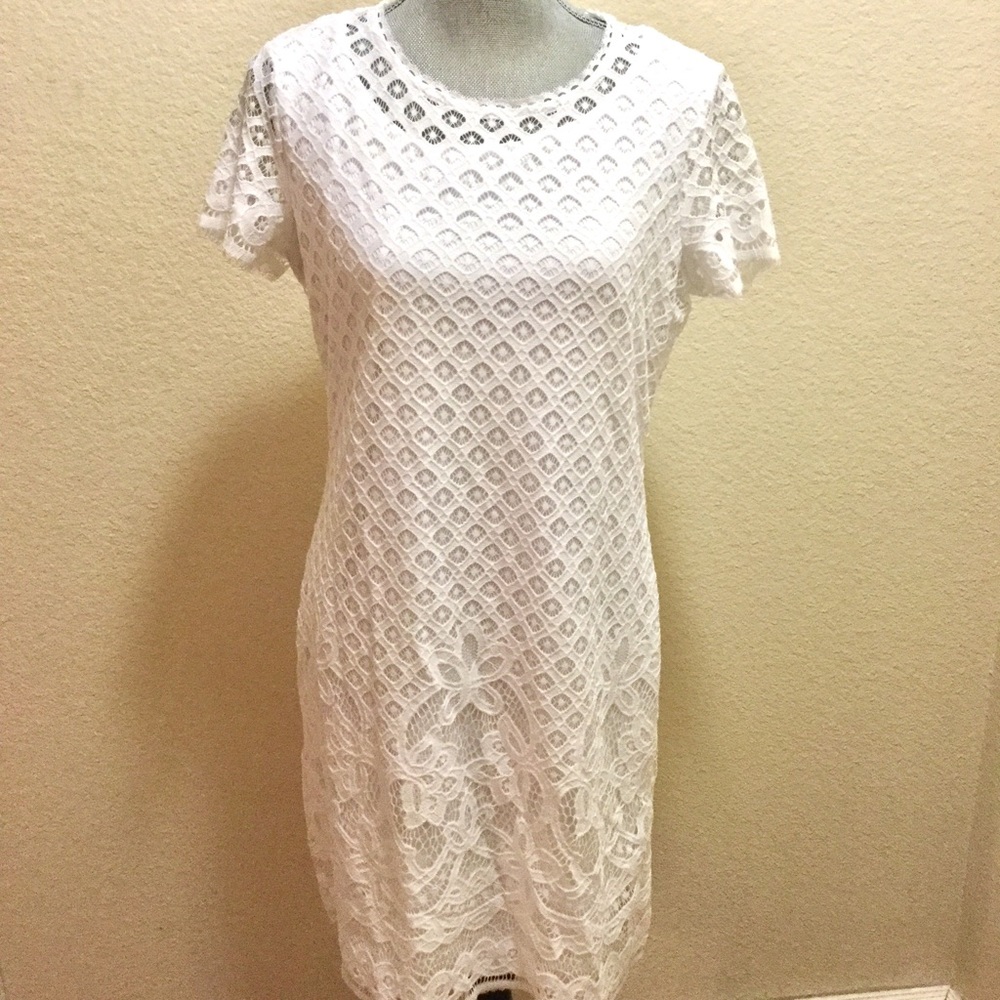 White Lace Short Sleeve Dress