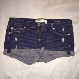Jean ripped shorts