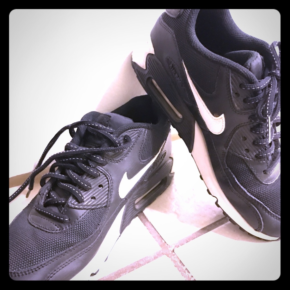Nike Air Max 90 Black & White Women's