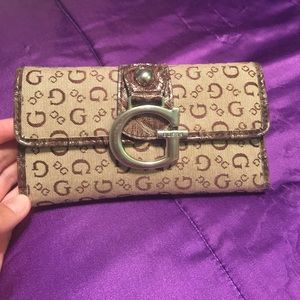 Guess wallet