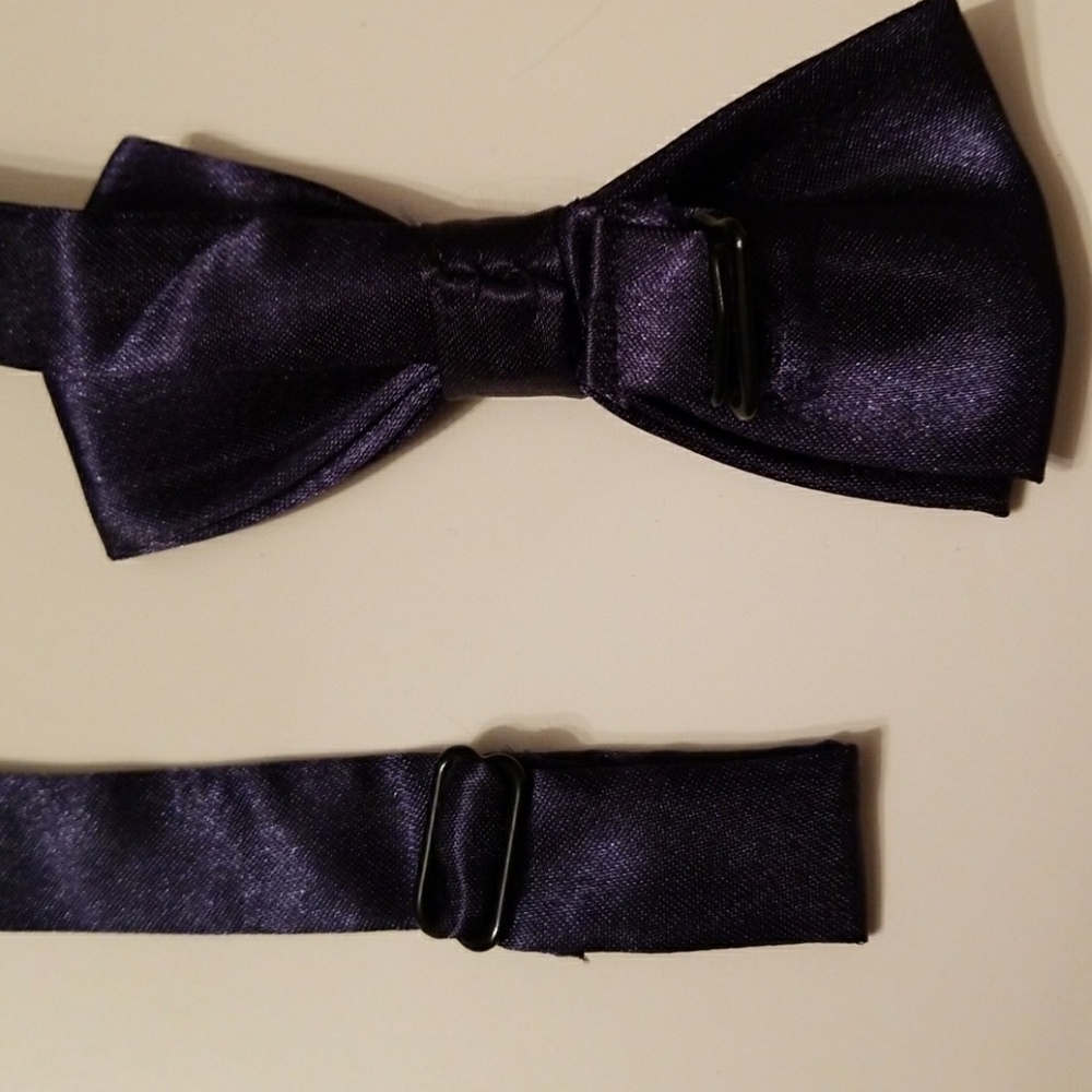 2 kids navy blue bow ties. NWOT! - Picture 2 of 3