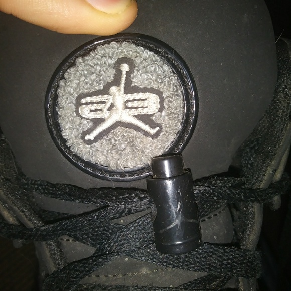 Black and silver old school Jordans - Picture 4 of 4