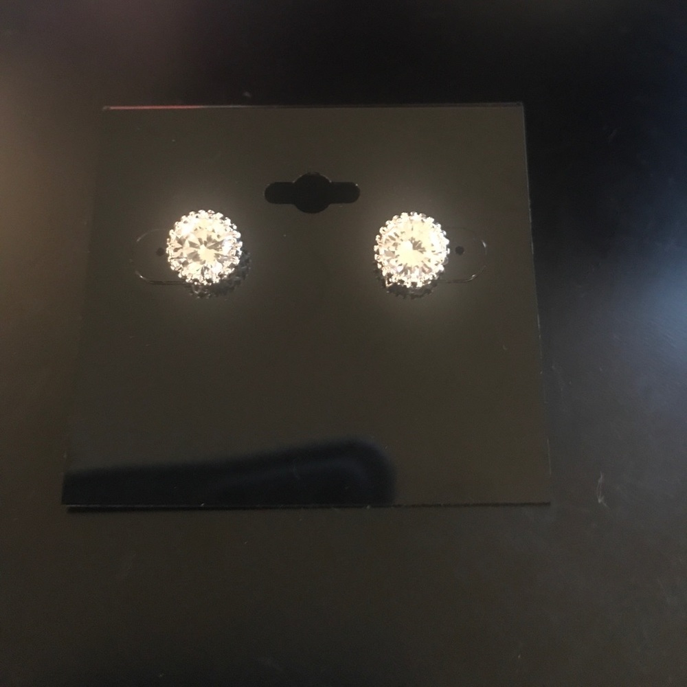 Round crystal earrings