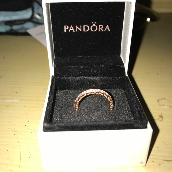 Pandora ring worn few times newly replaced stones - Picture 4 of 5