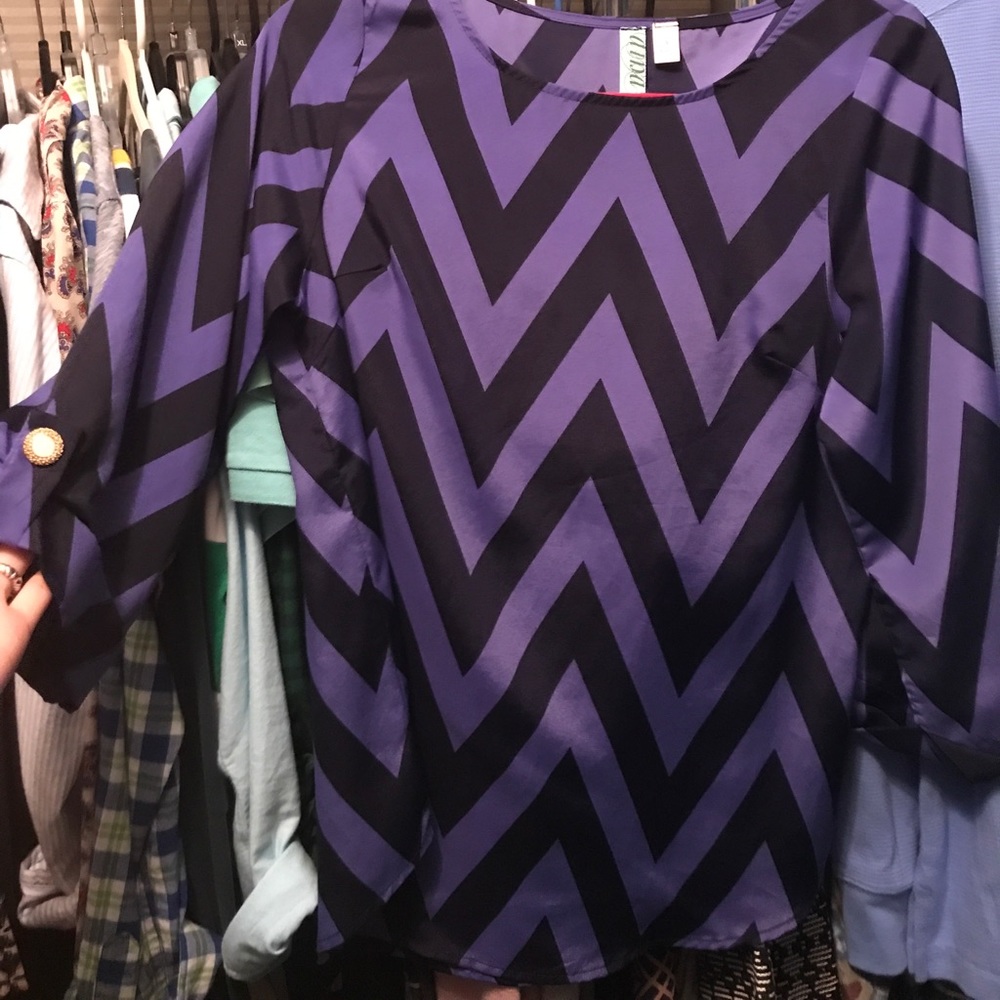 Francesca's chevron blouse