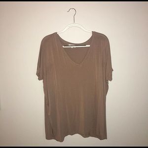 Slight V-Neck Top