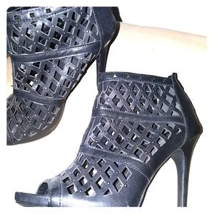 Just Fab size 8 &1/2 shoe