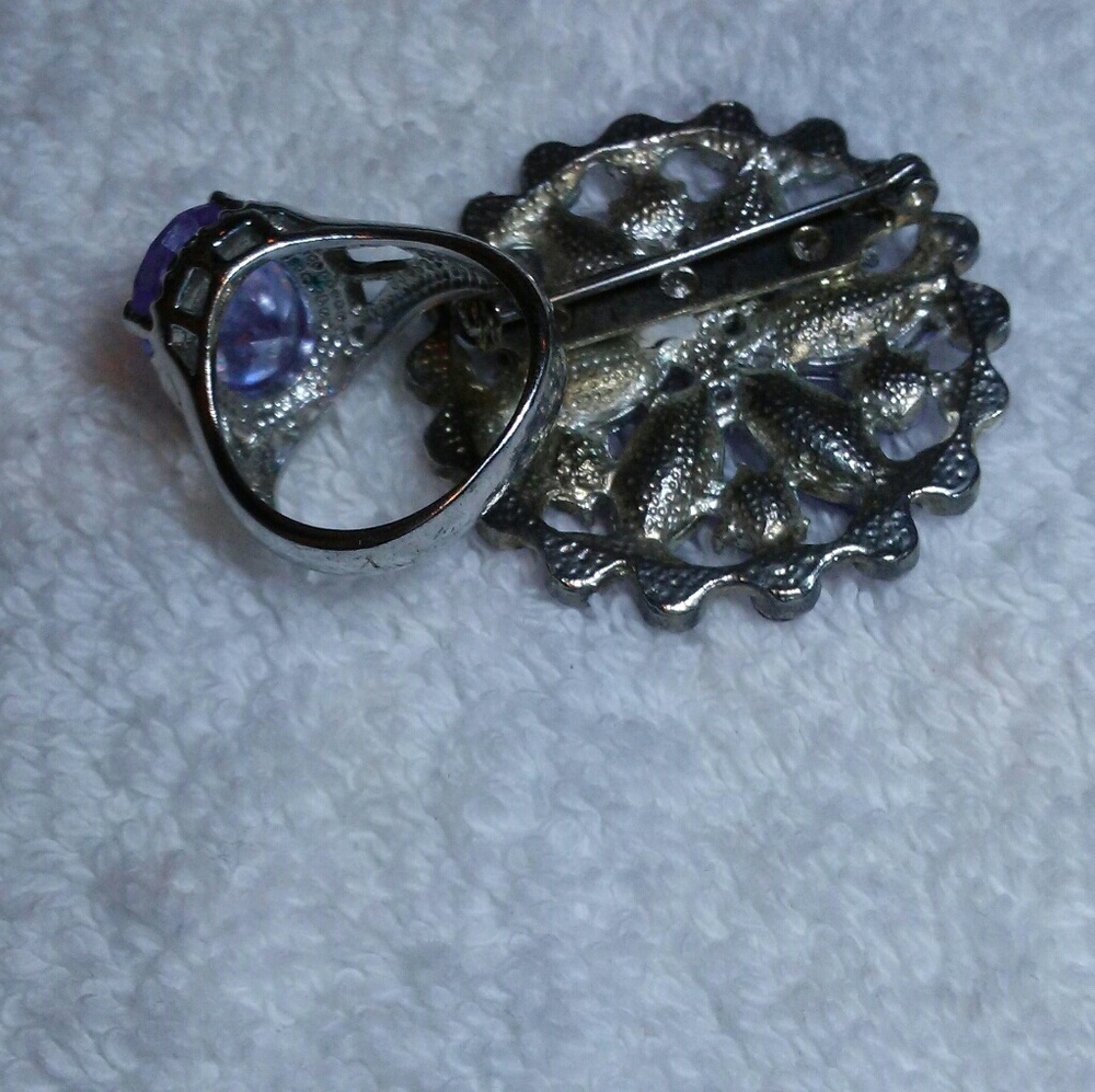 Ring & Brooch - Picture 4 of 4