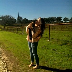 Meet your Posher, Jesselee