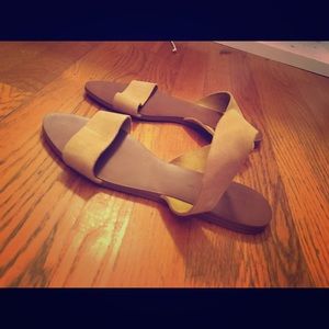 Mustard yellow Zara sandals