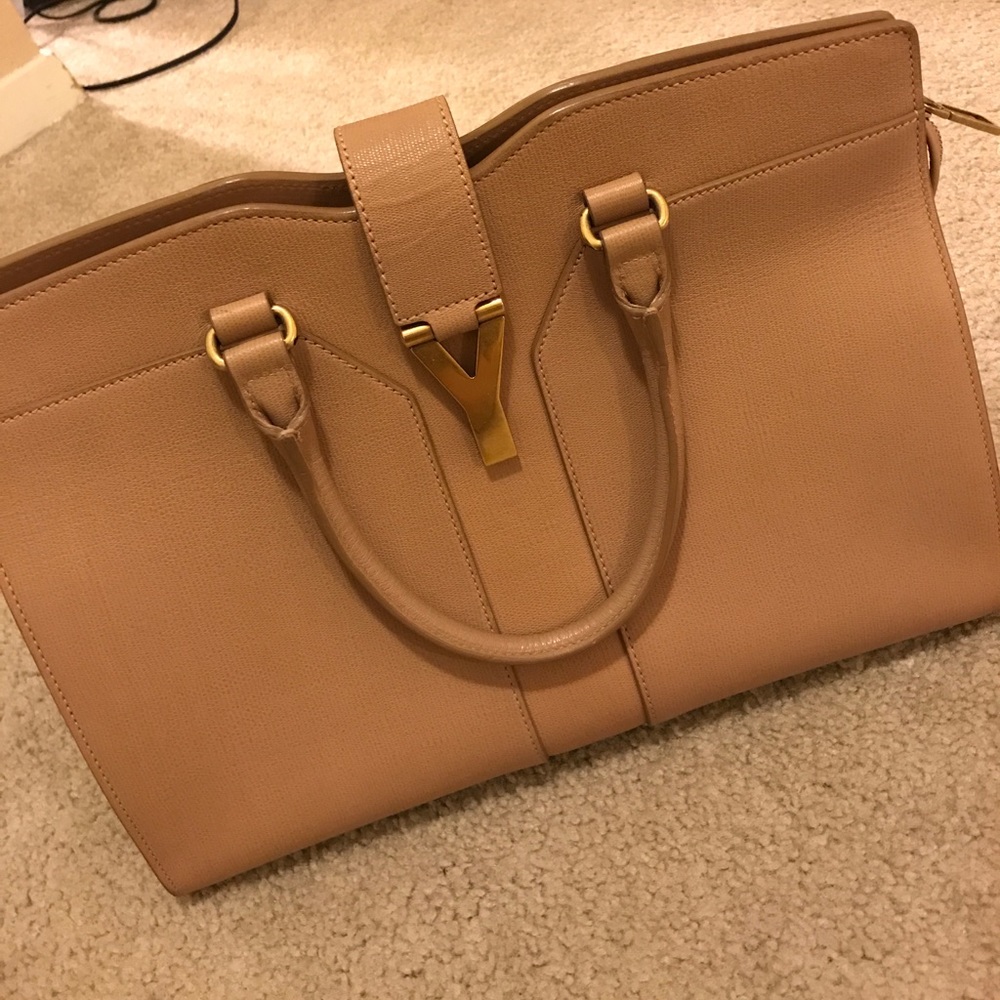 Saint Laurent Cabas Bag