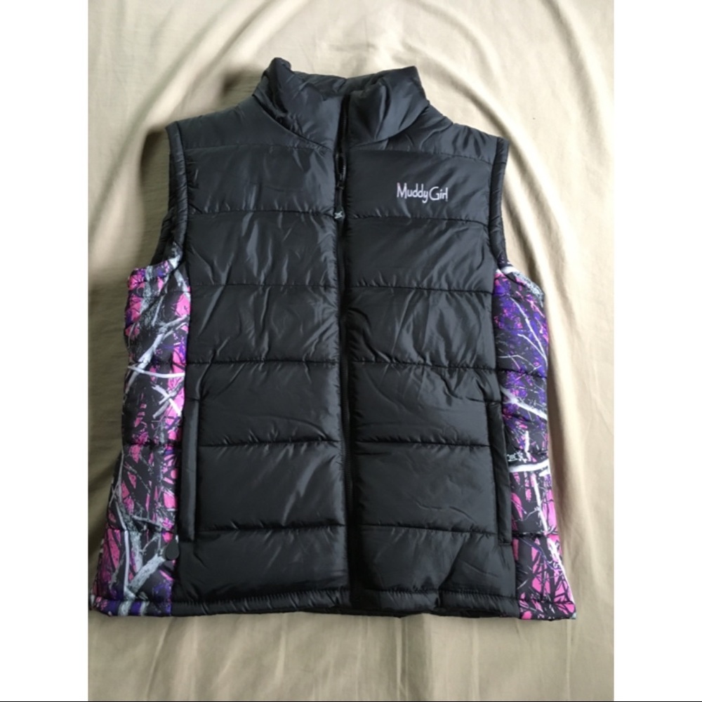 Muddy Girl Camo MoonShine Vest NWOT