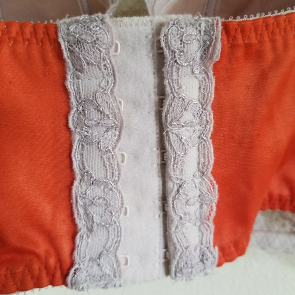 Underwire Bra - Picture 3 of 4