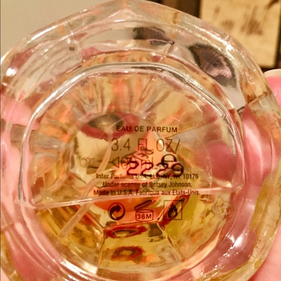 🌸🌺 Betsey Johnson Eau de Parfum & Lotion set - Picture 4 of 5