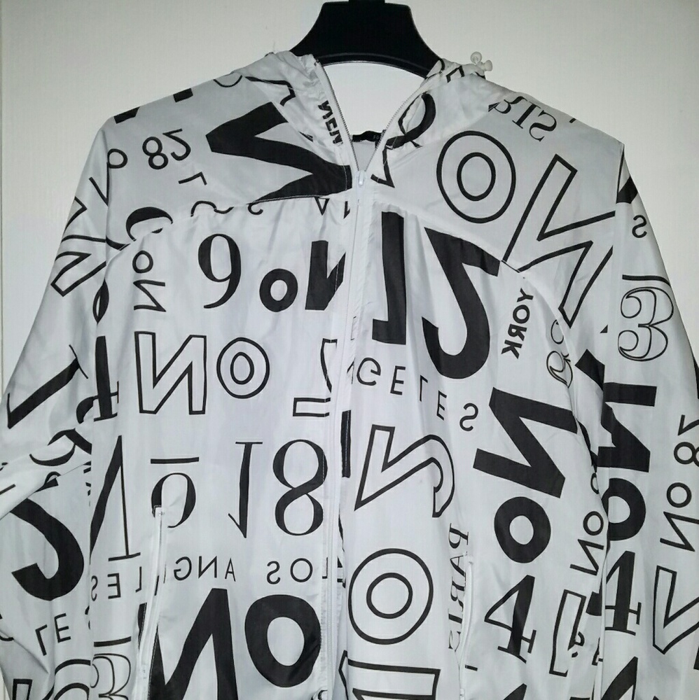 Forever 21 windbreaker black and white