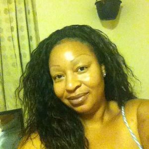 Meet your Posher, Desiree