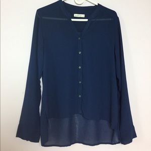 High low button down  blouse