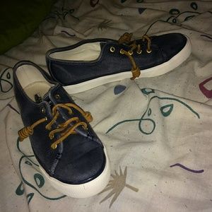 Sperry navy blue shoes