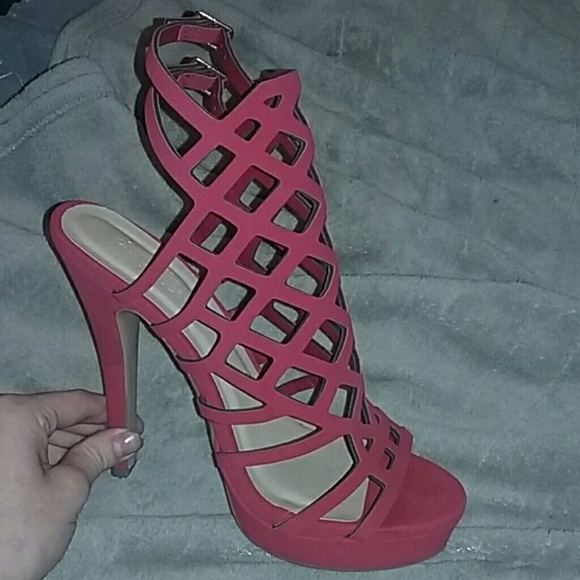 Heels - Picture 1 of 1