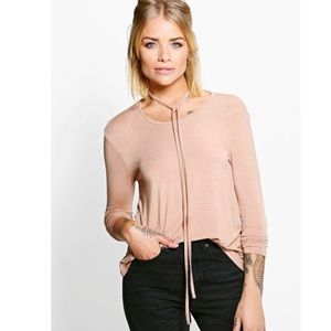 Ivy Skinny Choker Fall Shirt