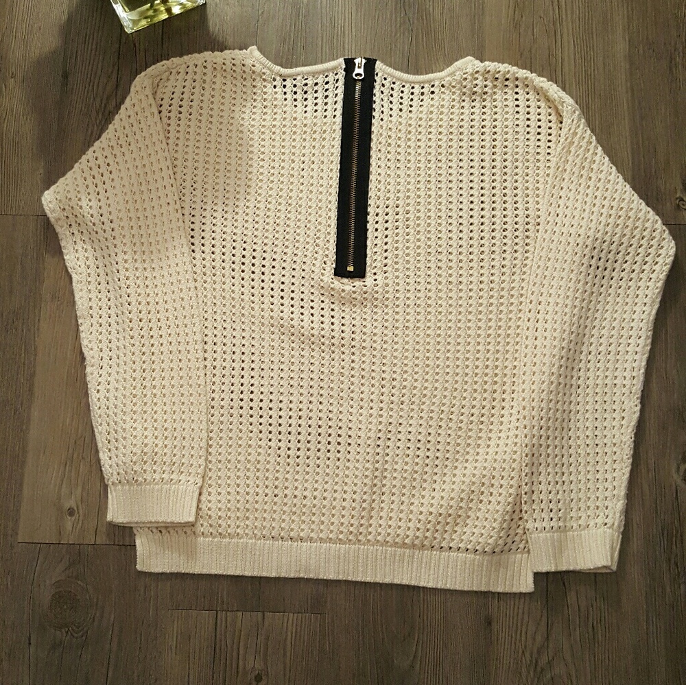 Sweater - Picture 2 of 4