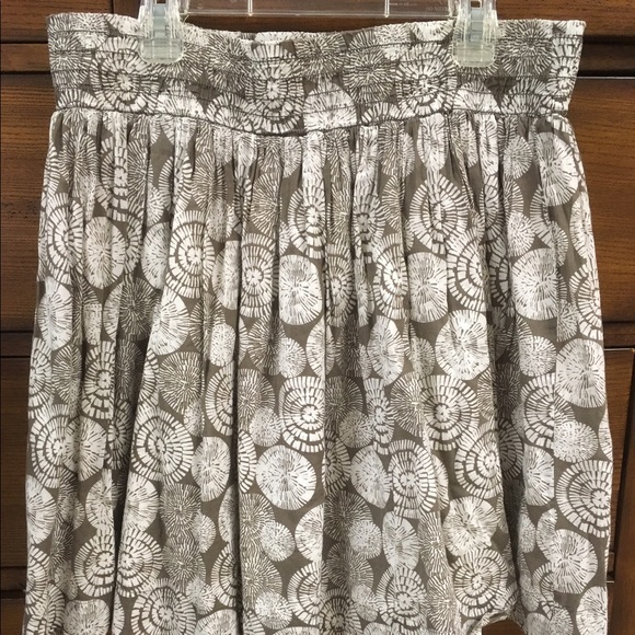 Skirt - Picture 3 of 3