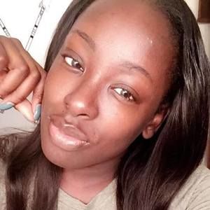 Meet your Posher, Alisha